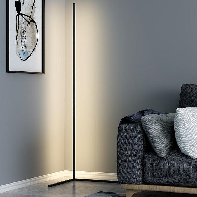 Moderne Eck-Stehleuchte mit integrierter LED-Beleuchtung und intelligentem platzsparendem Design | Restfield
